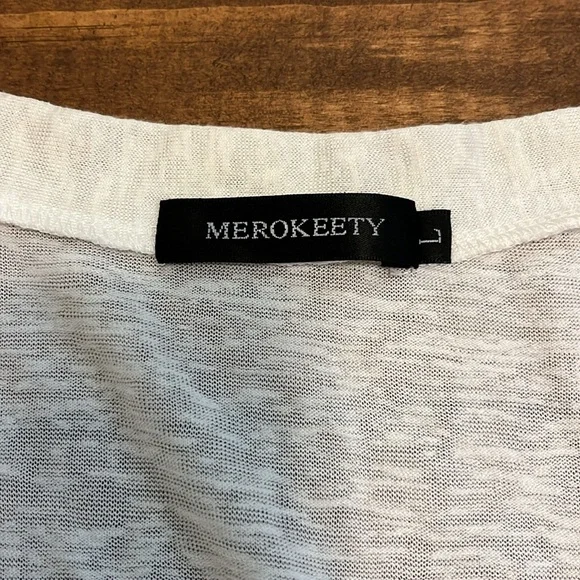 White cardigan - Picture 2 of 6